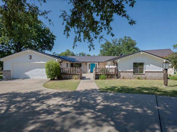 101 Third Sid W, Horseshoe Bay, TX 78657