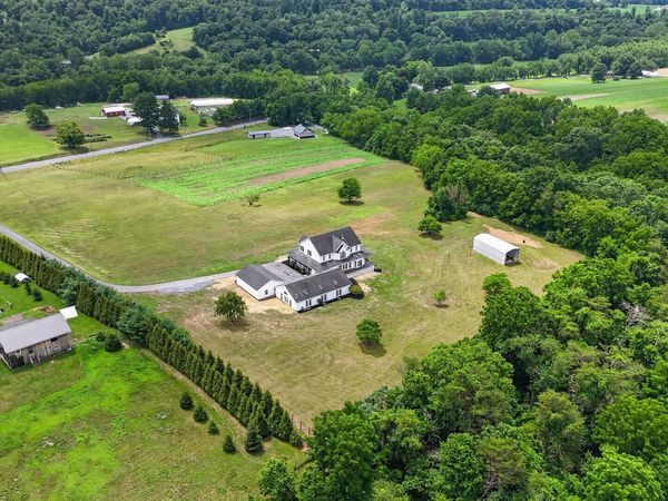 2709 MAHANTONGO CREEK Road, Dalmatia, PA 17017
