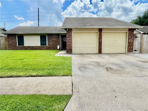 1720 EAST FRISCO Drive, LaPlace, LA 70068