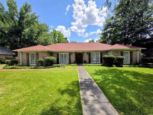2600 Beau Monde, Pine Bluff, AR 71603