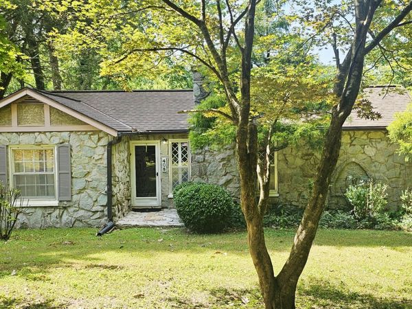 408 Westwood Dr , McMinnville, TN 37110