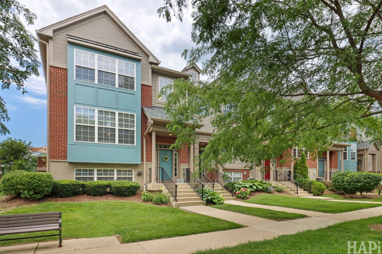 1623 Station Park Drive, Grayslake, IL 60030