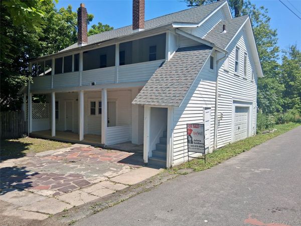 215 Maple Avenue , Kerhonkson, NY 12446