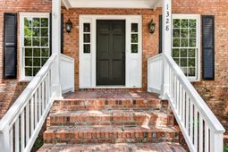 1328 Country Squire Drive  photo 4