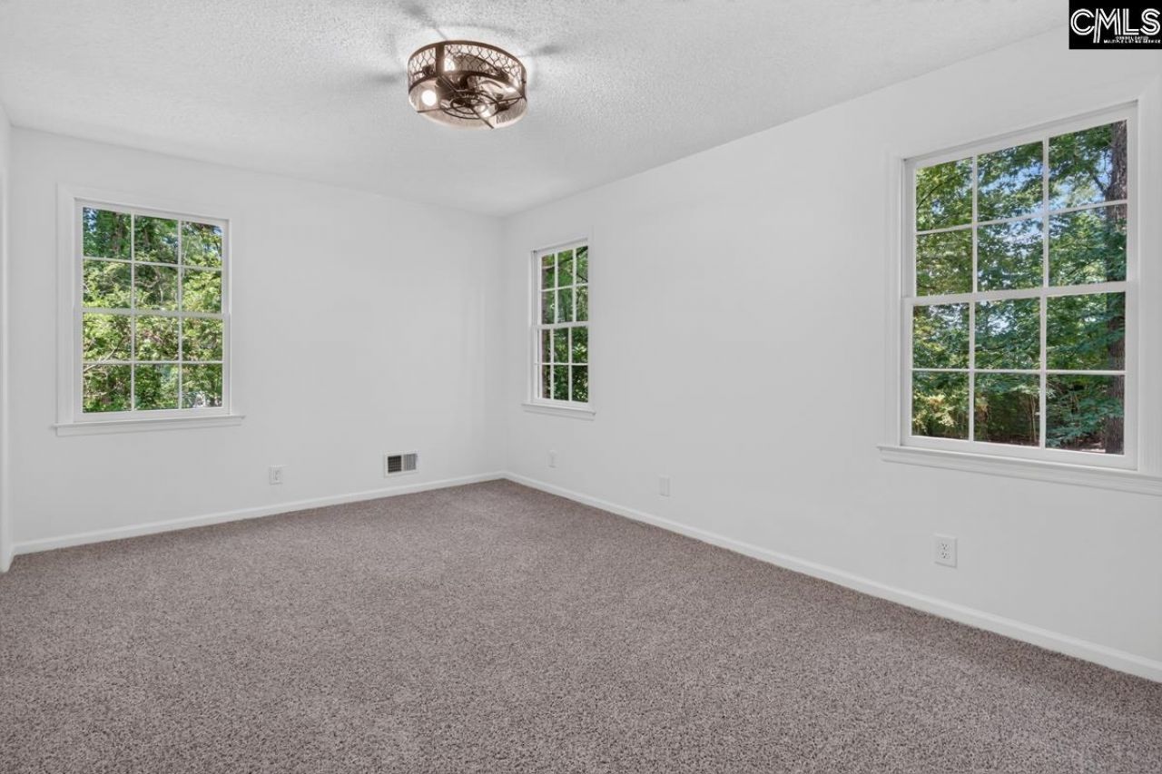 1328 Country Squire Drive  Photo 33