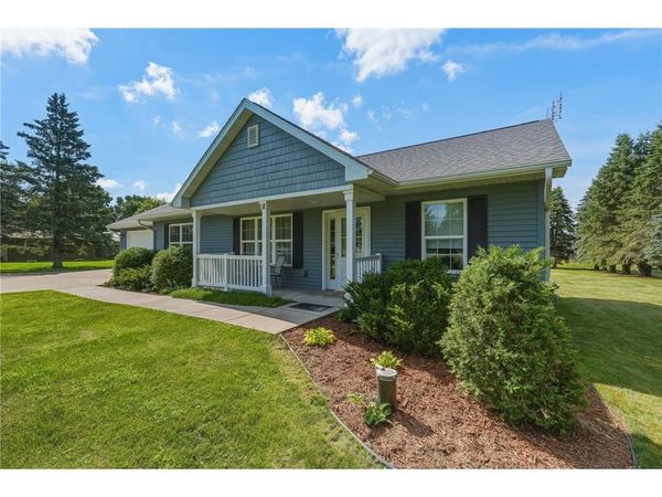 1423 County Road Gg, New Richmond, WI 54017