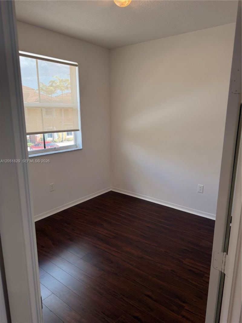 906 SW 143rd Ave , Unit 2005, Pembroke Pines, FL 33027 Photo