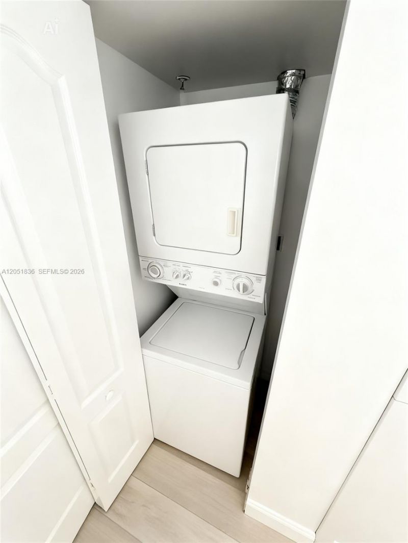 280 SW 20th Rd , Unit 504, Miami, FL 33129 Photo