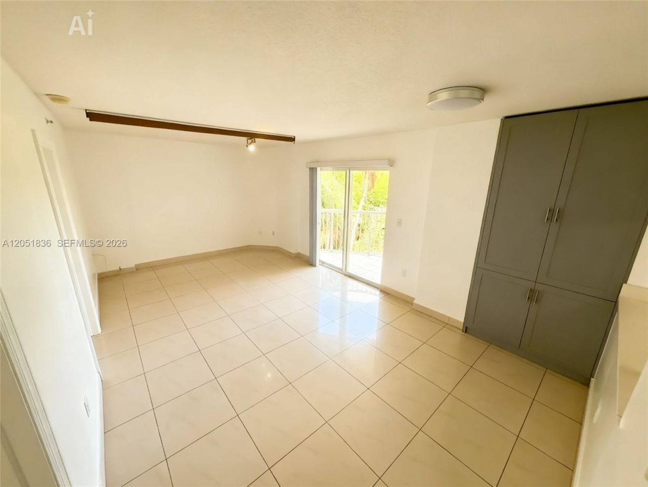 280 SW 20th Rd , Unit 504, Miami, FL 33129 Photo