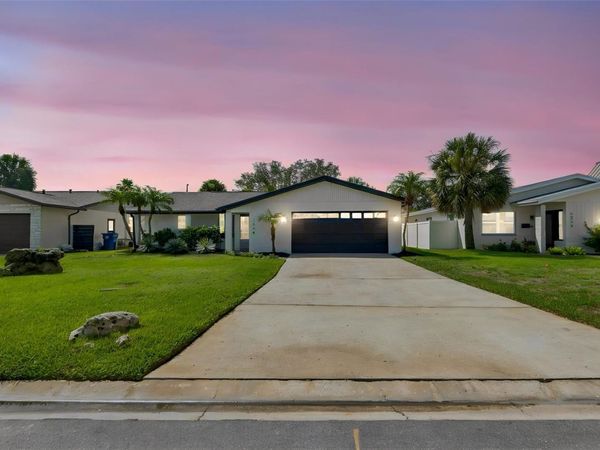 2058 BAYOU GRANDE BOULEVARD NE, ST PETERSBURG, FL 33703