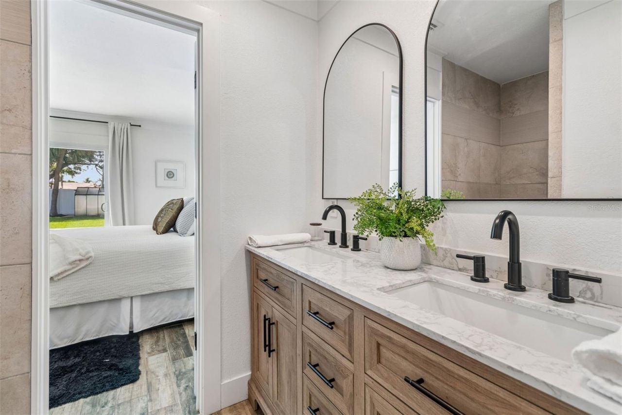 2058 Bayou Grande Boulevard Ne, Saint Petersburg, FL 33703 Photo