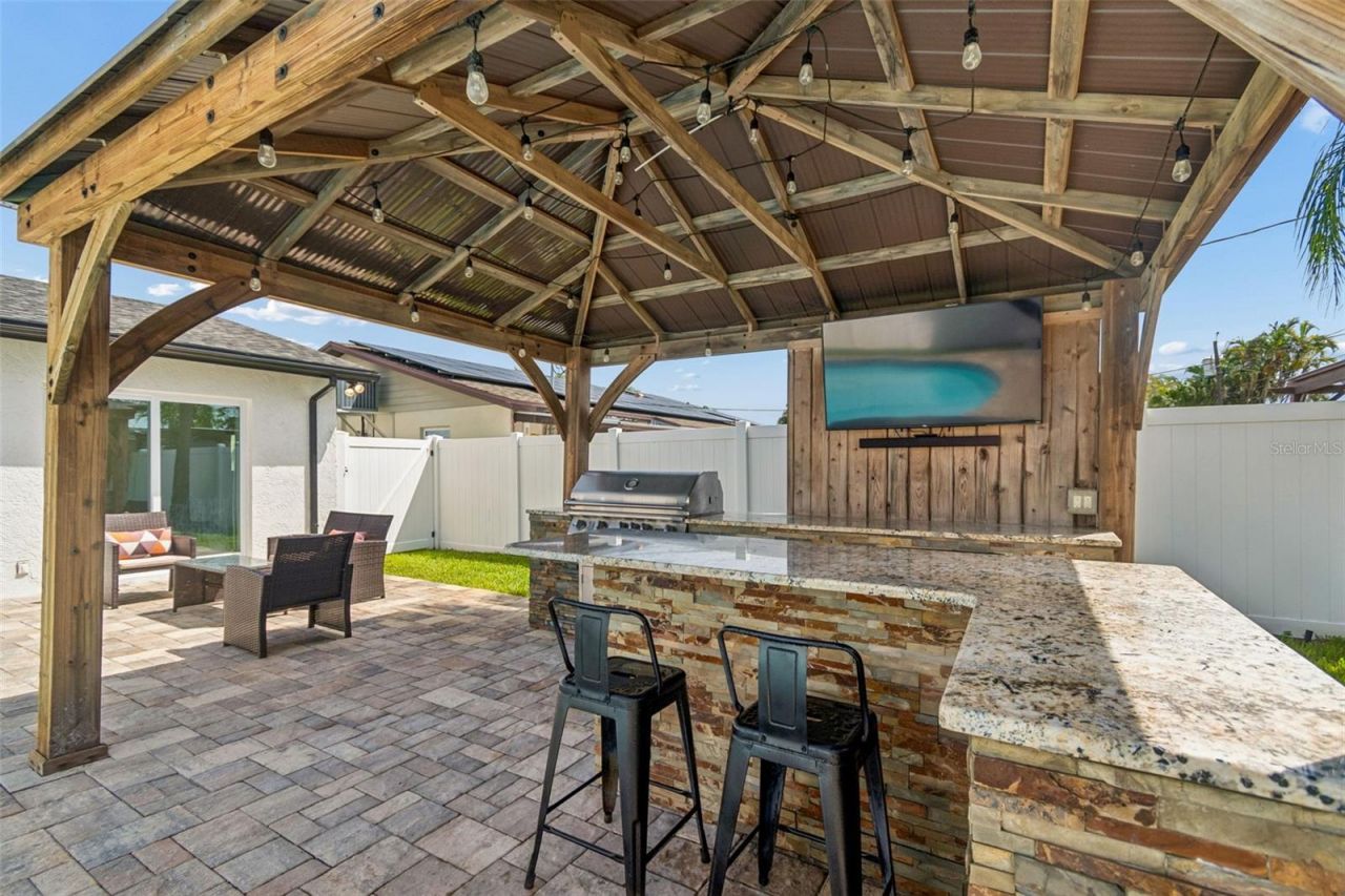2058 Bayou Grande Boulevard Ne, Saint Petersburg, FL 33703 Photo
