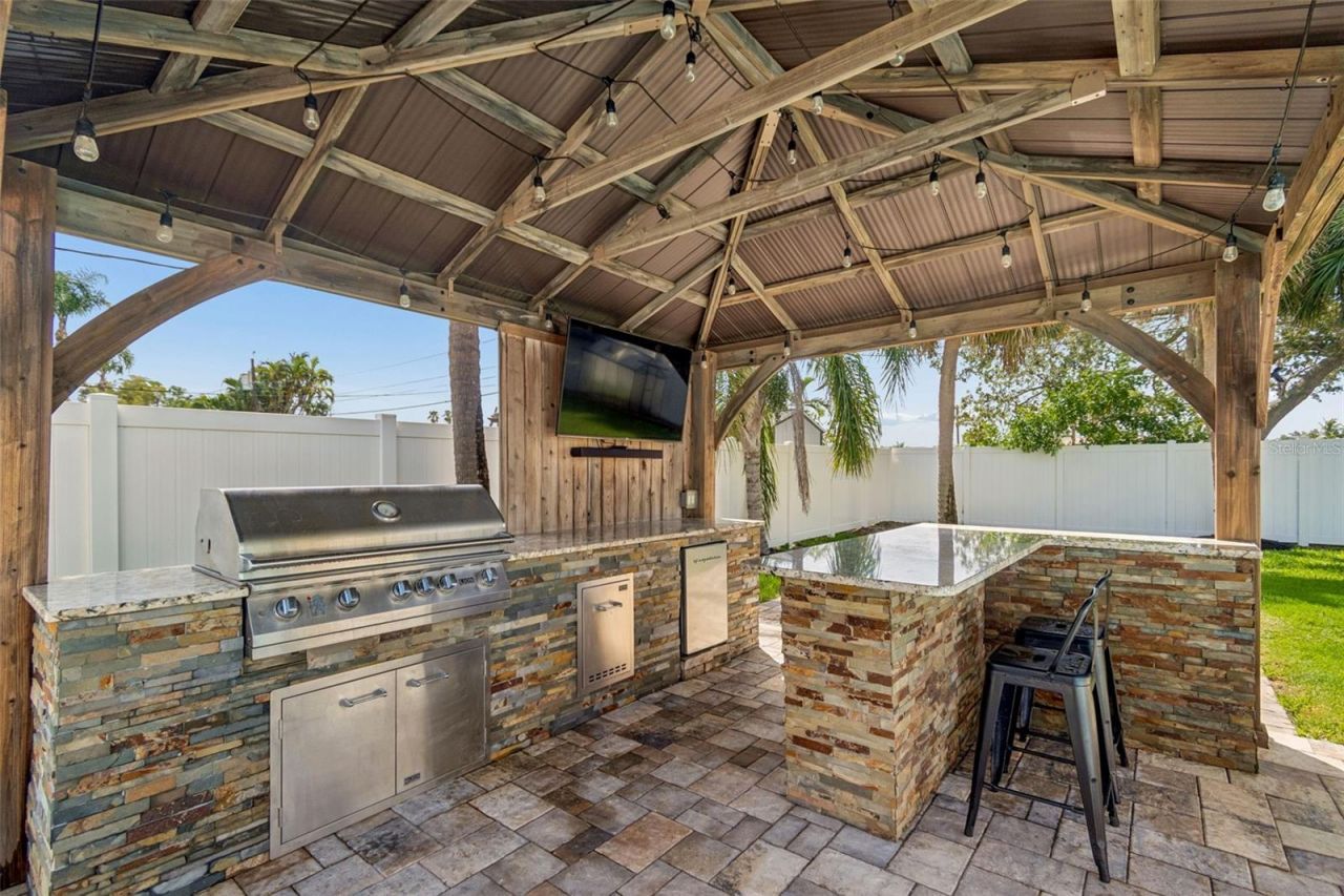 2058 Bayou Grande Boulevard Ne, Saint Petersburg, FL 33703 Photo