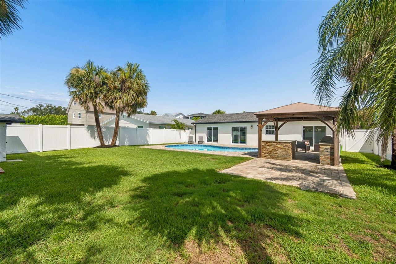2058 Bayou Grande Boulevard Ne, Saint Petersburg, FL 33703 Photo