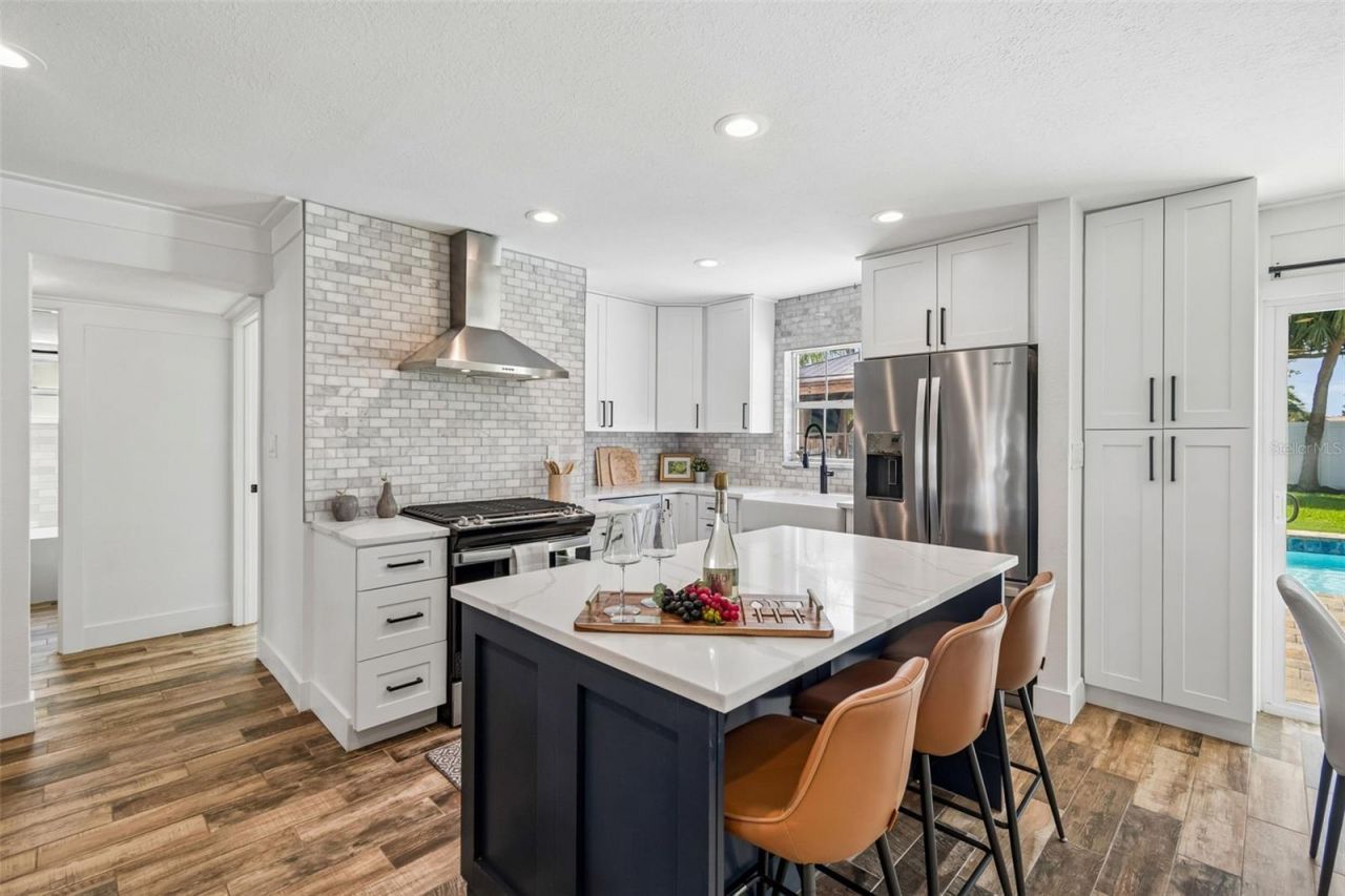 2058 Bayou Grande Boulevard Ne, Saint Petersburg, FL 33703 Photo