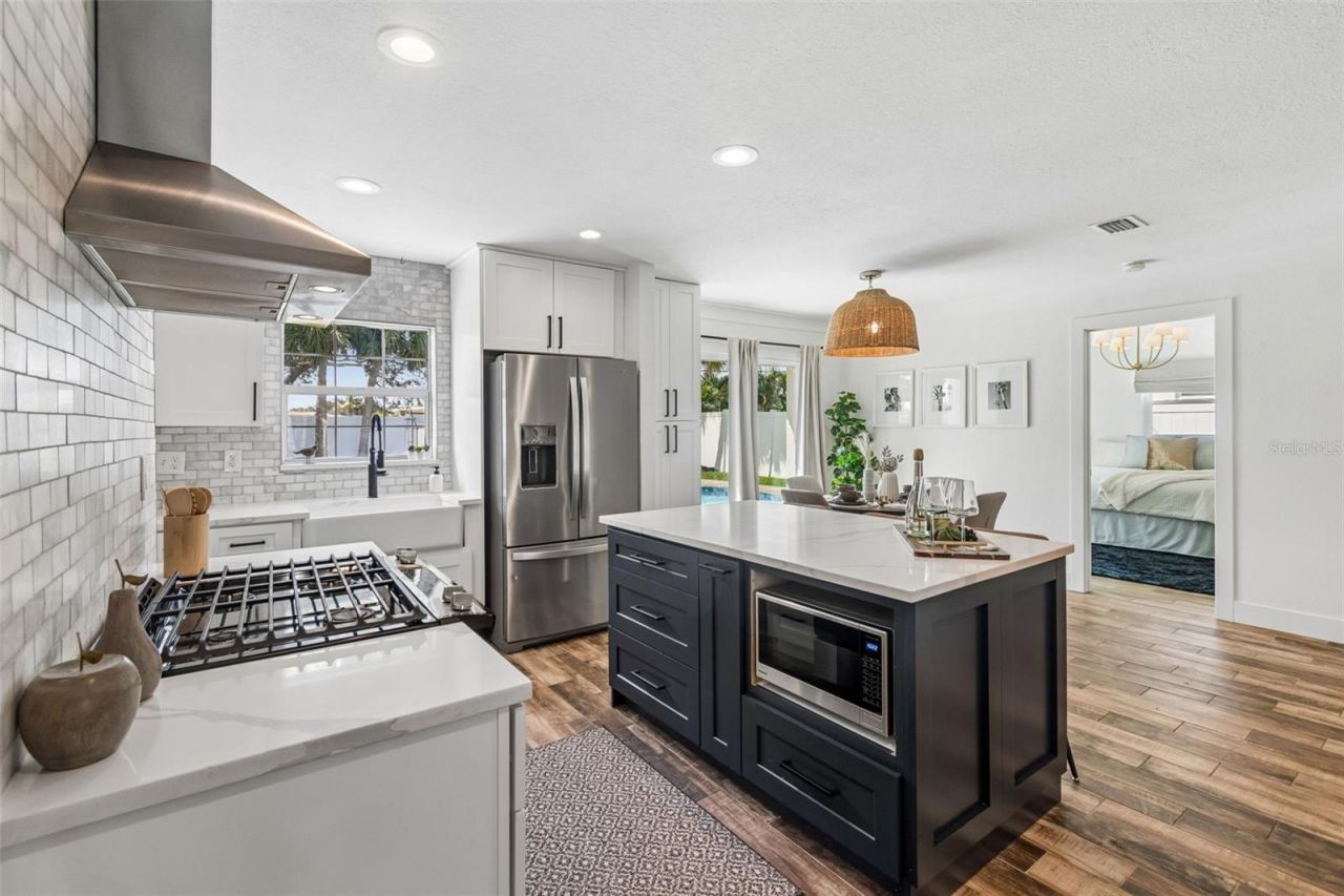 2058 Bayou Grande Boulevard Ne, Saint Petersburg, FL 33703 Photo