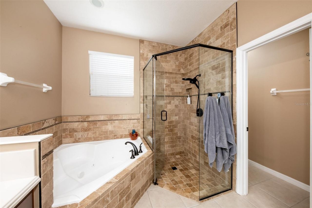 407 Osprey Lakes Circle , Oviedo, FL 32766 Photo