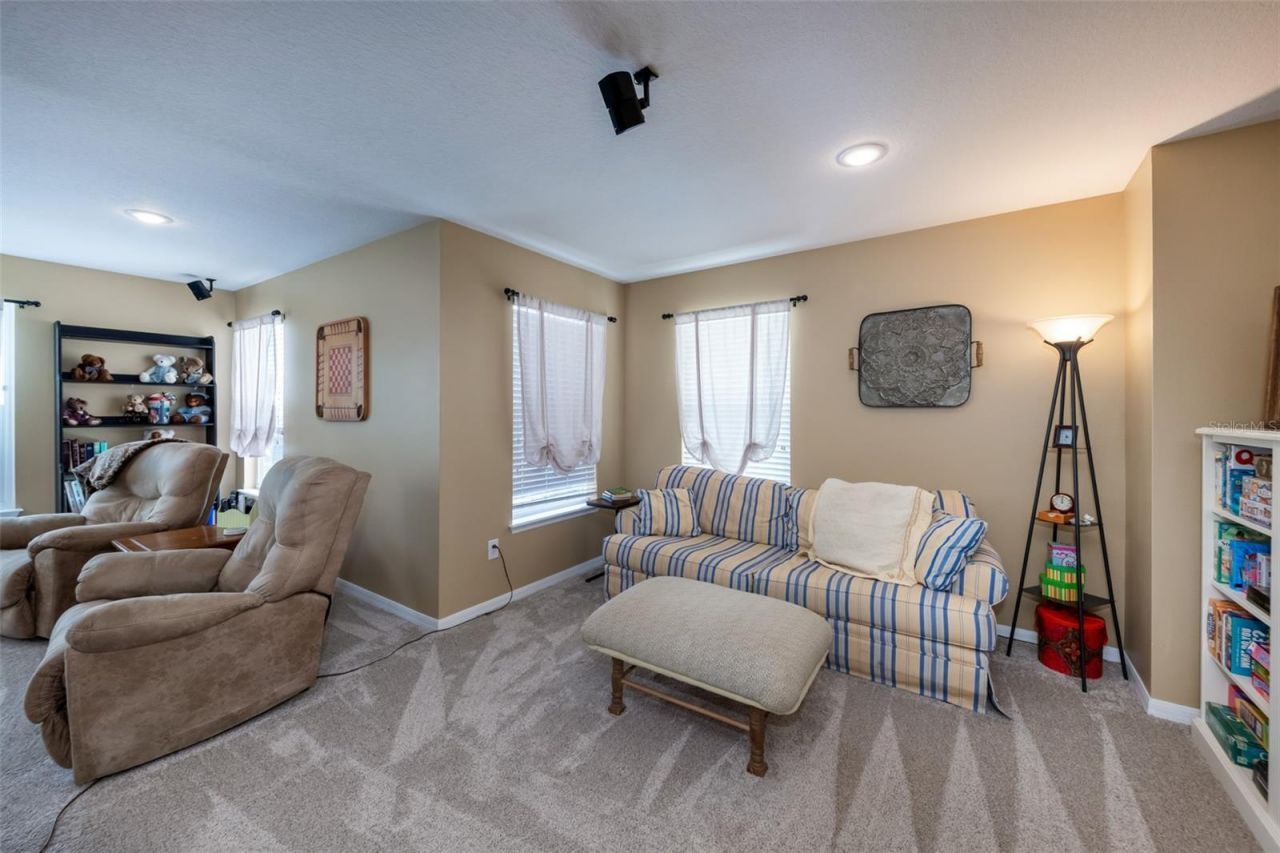 407 Osprey Lakes Circle , Oviedo, FL 32766 Photo