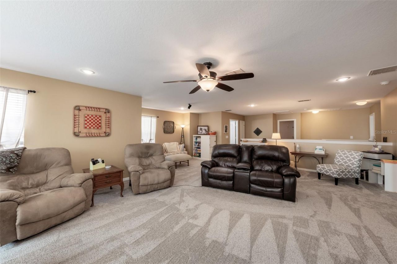 407 Osprey Lakes Circle , Oviedo, FL 32766 Photo