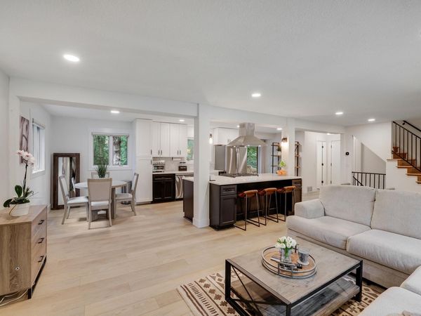 15801 Day Place, Minnetonka, MN 55345