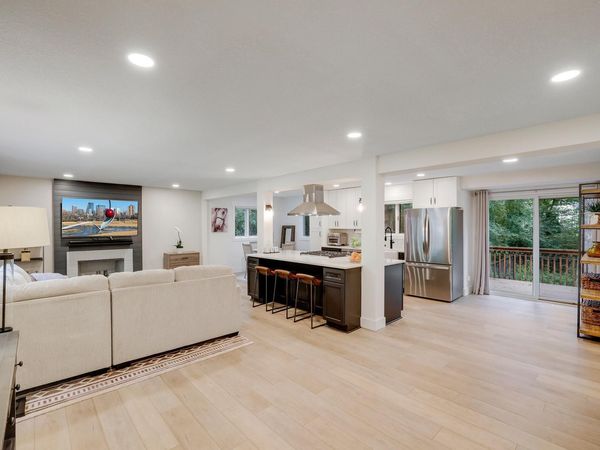 15801 Day Place, Minnetonka, MN 55345