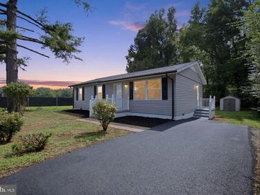 2005 NEW KENT STREET, FREDERICKSBURG, VA 22401