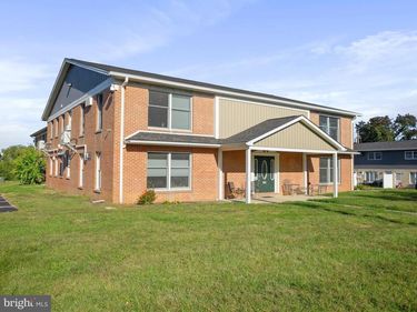235 S RIDGE AVENUE, Unit E, GREENCASTLE, PA 17225