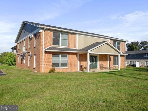 235 S RIDGE AVENUE , Unit E, GREENCASTLE, PA 17225