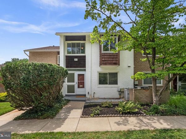 166 NEW MARK ESPLANADE , ROCKVILLE, MD 20850