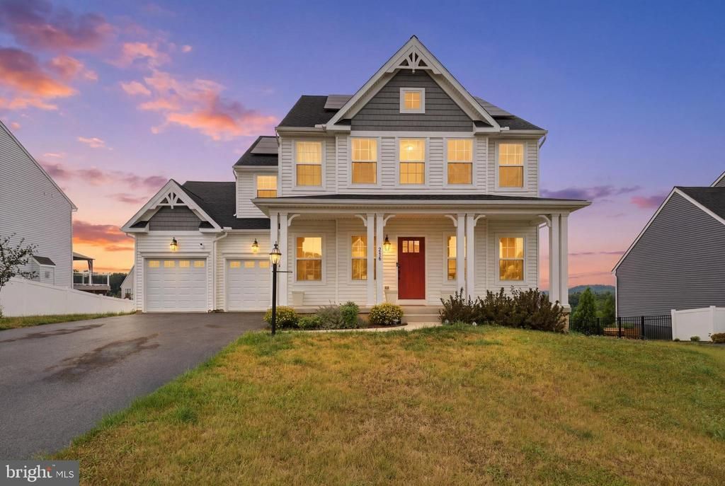 216 HOLLYHOCK DRIVE , MANCHESTER, PA 17345