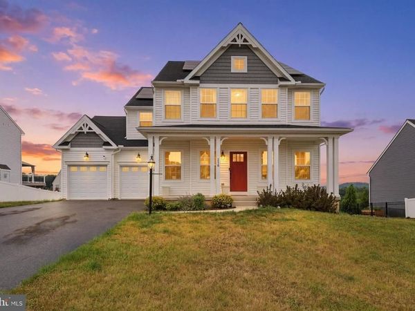 216 HOLLYHOCK DRIVE, MANCHESTER, PA 17345