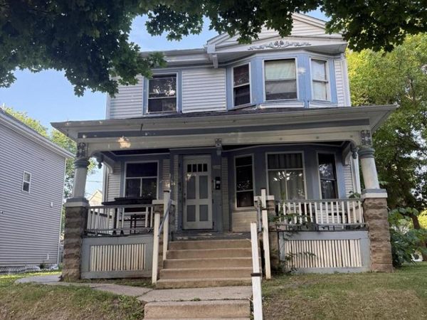 2204 N 41st STREET, Milwaukee, WI 53208
