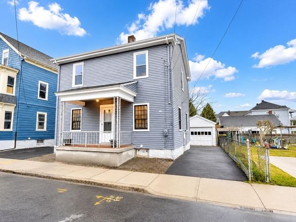 17 Wilcox St, Fall River, MA 02721