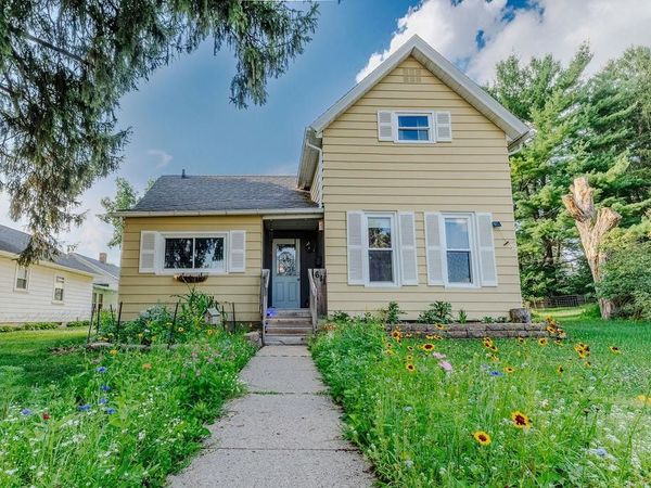 611 9th Street, Baraboo, WI 53913