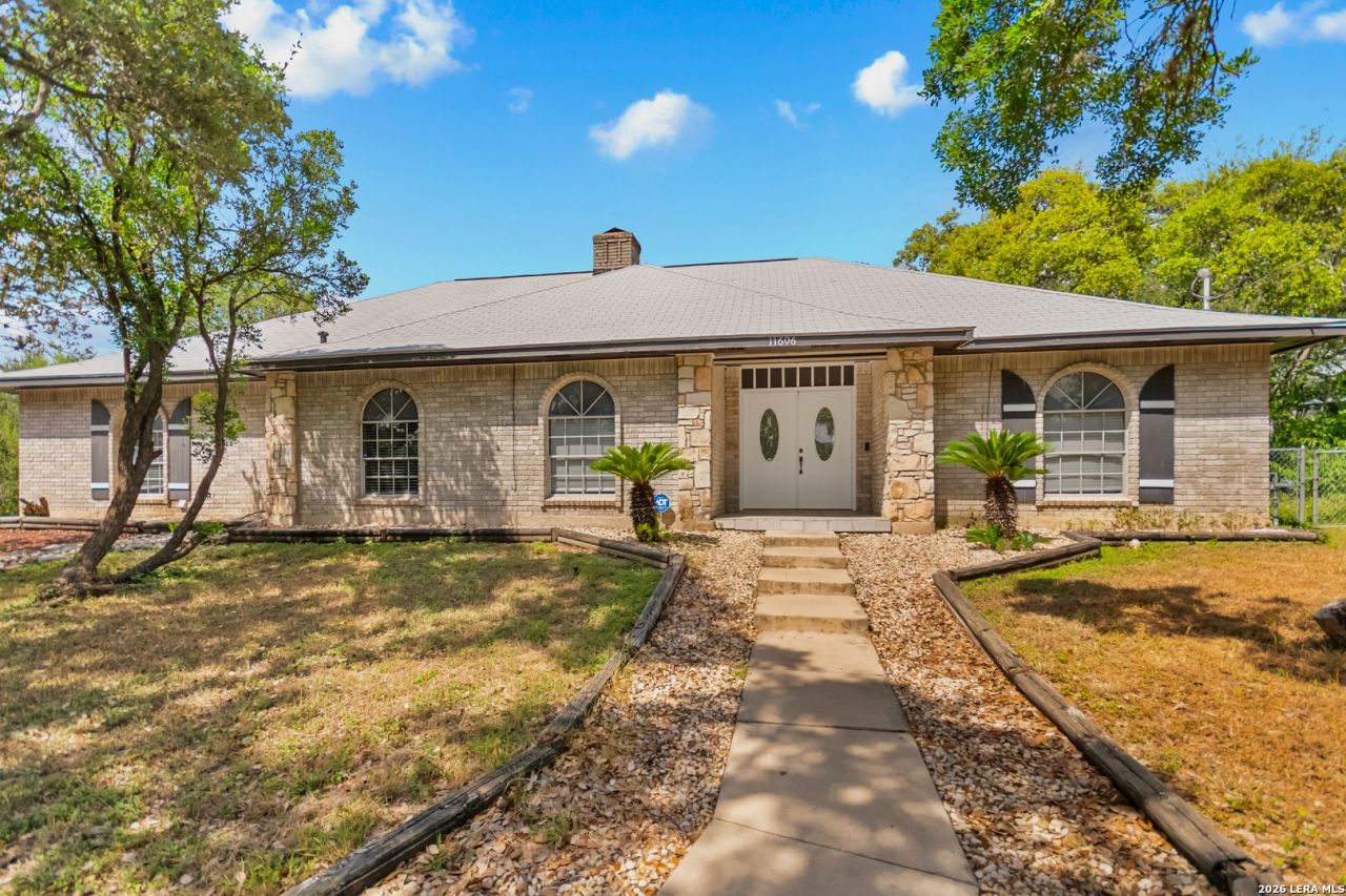 11606 Piccadilly Cir, San Antonio, TX 78251 Main Photo