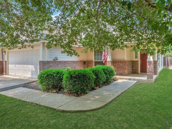 104 Happy Trl, Cibolo, TX 78108