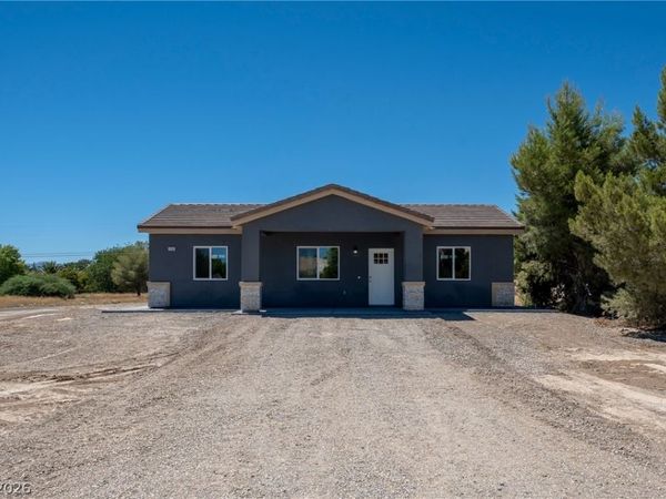 3080 Unicorn Avenue , Pahrump, NV 89048