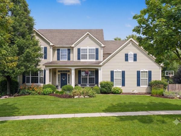 2989 Wagon Road, Elgin, IL 60124