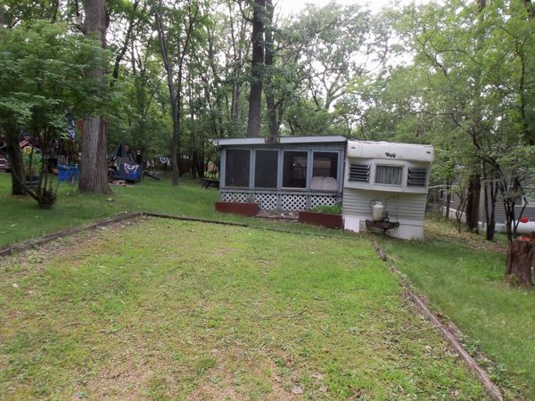 21/37 Woodhaven , Sublette, IL 61367