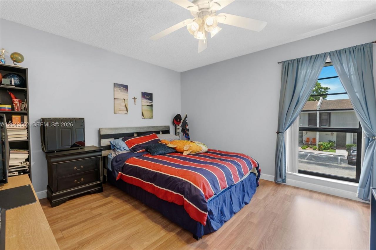 1121 NW 98th Ter , Unit 119, Pembroke Pines, FL 33024 Photo