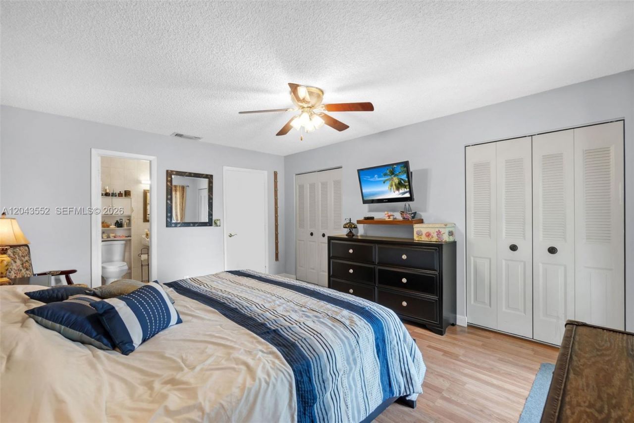 1121 NW 98th Ter , Unit 119, Pembroke Pines, FL 33024 Photo