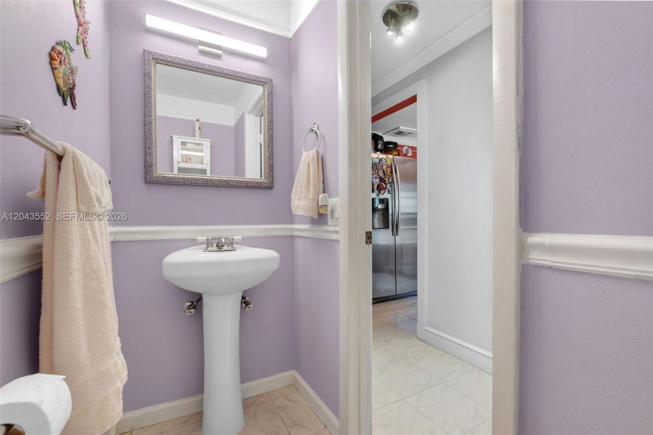 1121 NW 98th Ter , Unit 119, Pembroke Pines, FL 33024 Photo