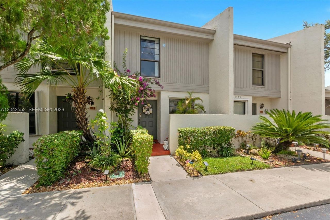 1121 NW 98th Ter , Unit 119, Pembroke Pines, FL 33024 Photo