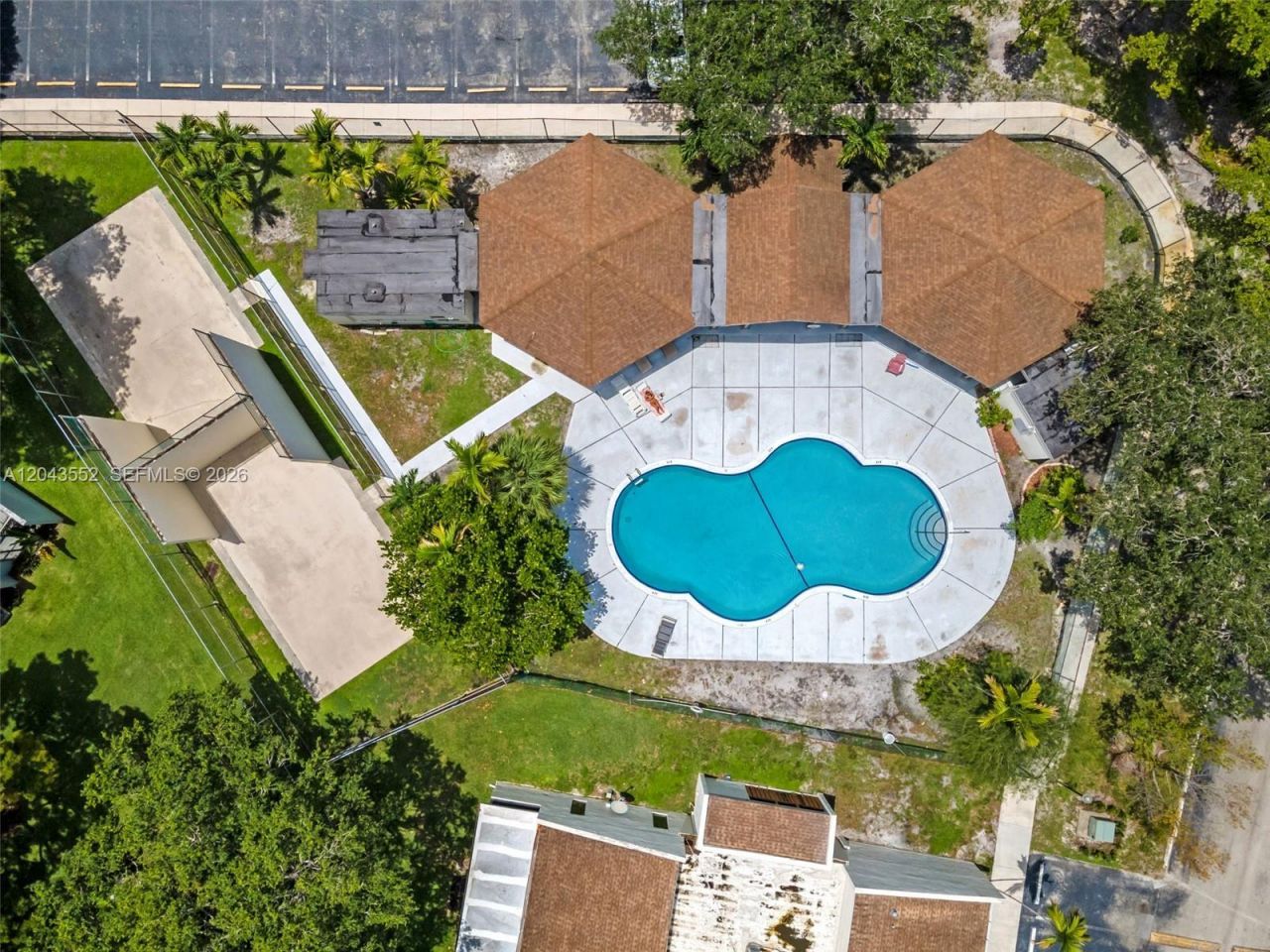 1121 NW 98th Ter , Unit 119, Pembroke Pines, FL 33024 Photo