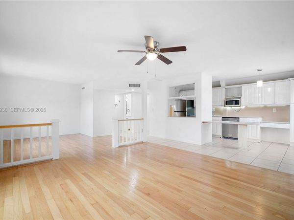 1891 N 61st Ave, Unit B215, Hollywood, FL 33024