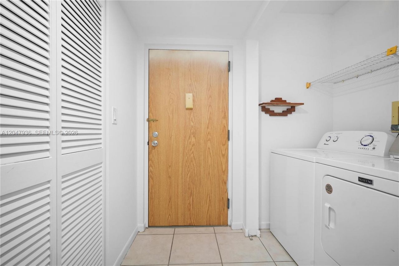1891 N 61st Ave, Unit B215, Hollywood, FL 33024 Photo