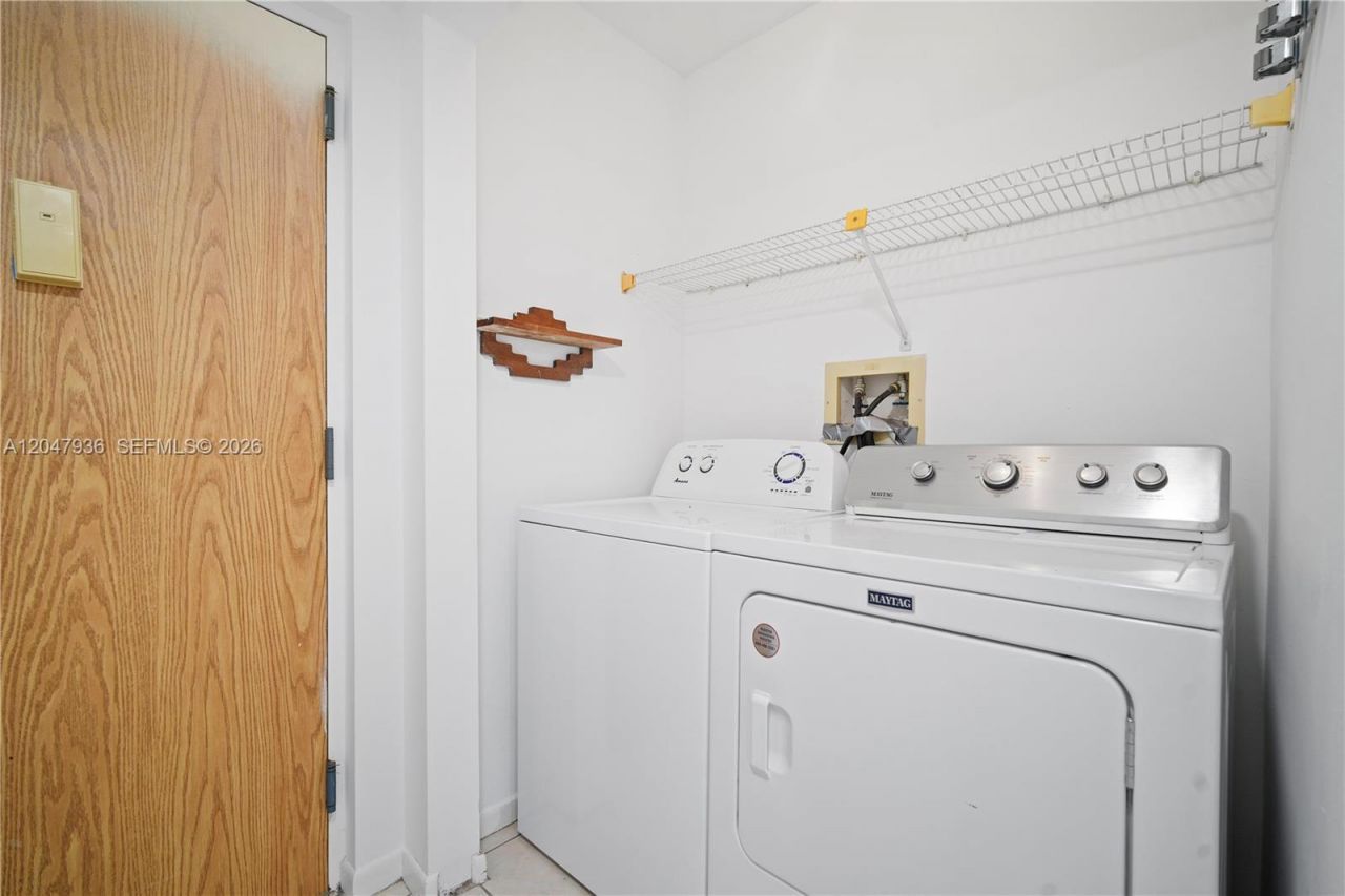 1891 N 61st Ave, Unit B215, Hollywood, FL 33024 Photo