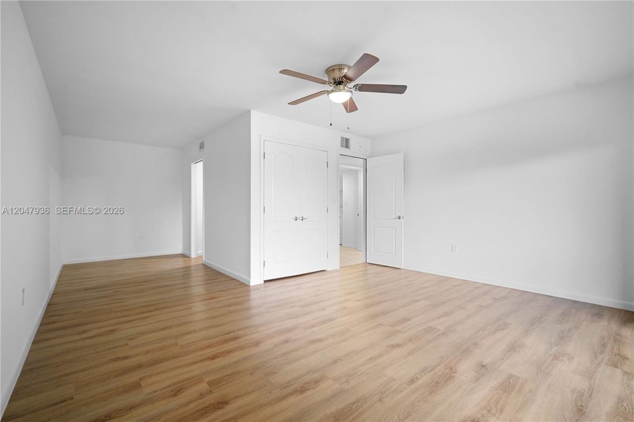1891 N 61st Ave, Unit B215, Hollywood, FL 33024 Photo