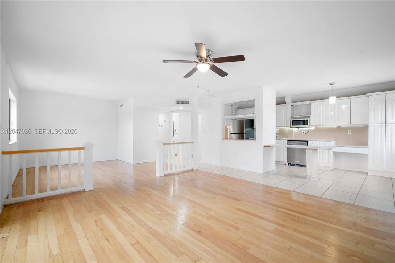1891 N 61st Ave, Unit B215, Hollywood, FL 33024 Photo