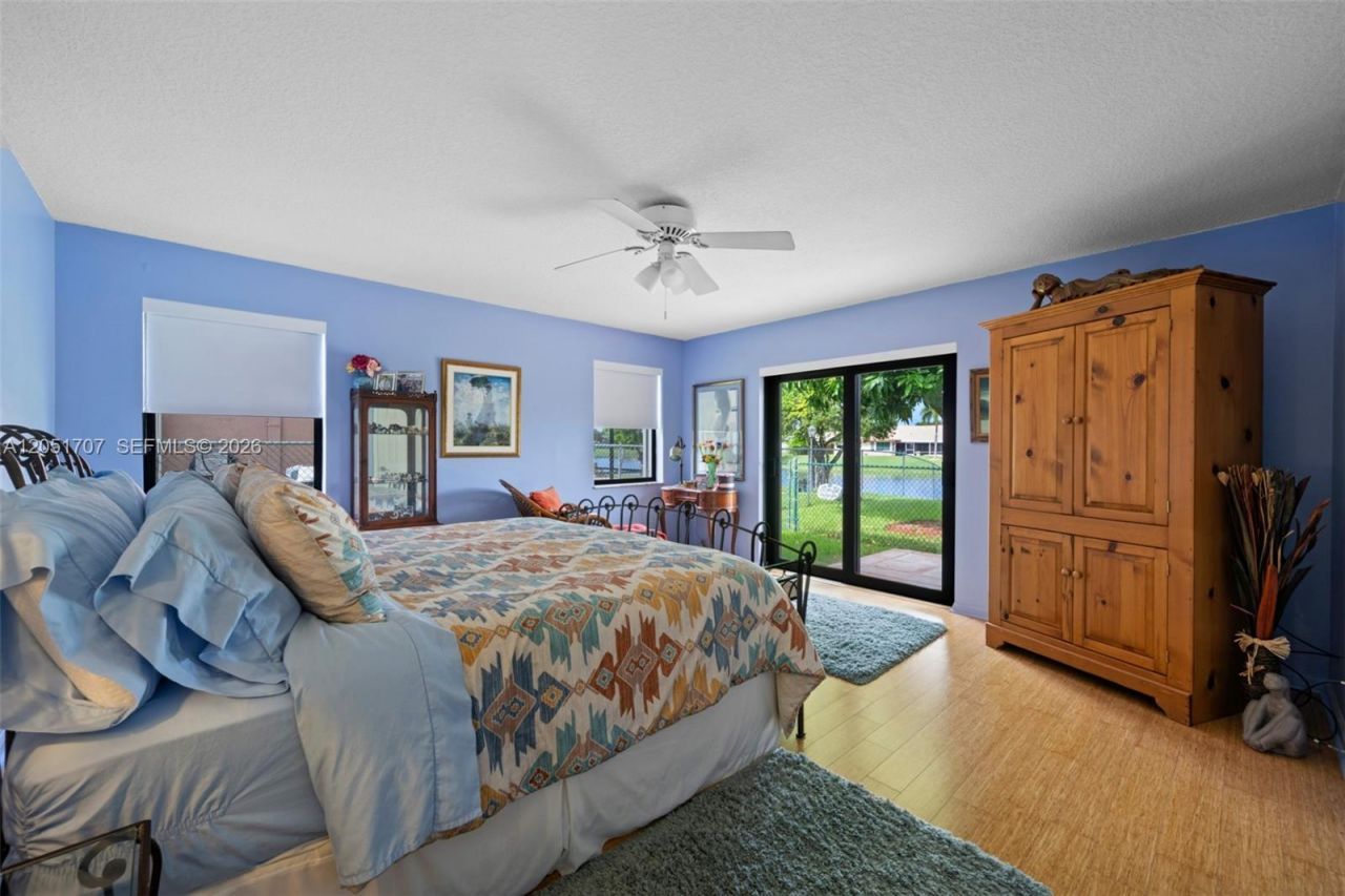 5521 Hawkes Bluff Ave, Davie, FL 33331 Photo
